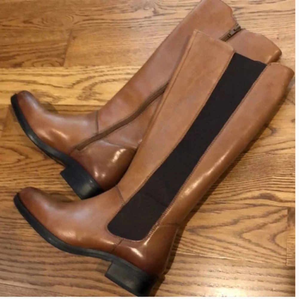 Aldo Lovaedia Leather boots size 6